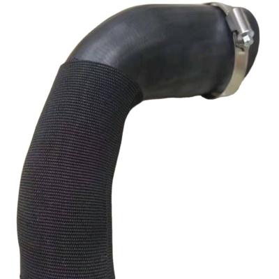 Cina LR024305 Intercooler Throttle Body Hose Evoque L538 Throttle Body Air Intake Hose in vendita