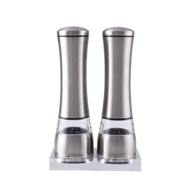 China Stainless Steel Automatic And Sustainable Manual Spice Mill Set With Acrylic Tray for sale