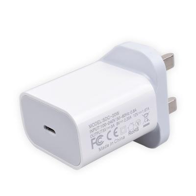 China UniversalÂ   High Quality White UK Plug Charger USB Fast Type C 20w USB Palladium Wall Adapter Charger For Phone for sale