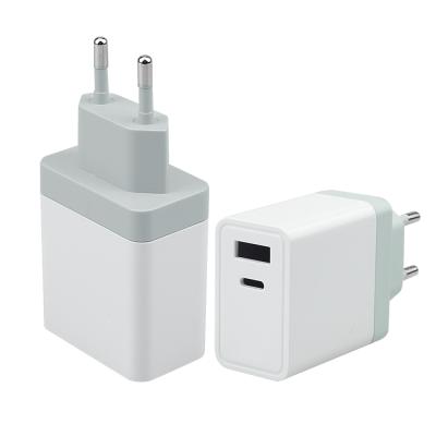 중국 Cellphones PD Charger 12V Battery QC3.0 Type-C Wall Charger For 18W Mobile Phone Charger 판매용