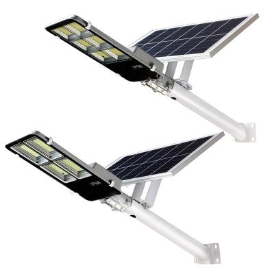 China ROAD High lumen induction waterproof integrated modern room outdoor Road Led Garden solar street light for sale