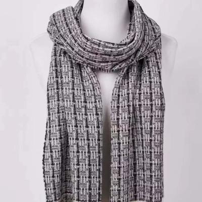 China Customized Wholesale Soft Soft Retro Fashion Warmthadult Wool Woman Scarf Customized Neck Scarves for sale