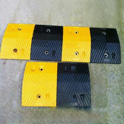 China Highway Portable Rubber Speed Bumps PU Foam voor snelheidsbumps Te koop