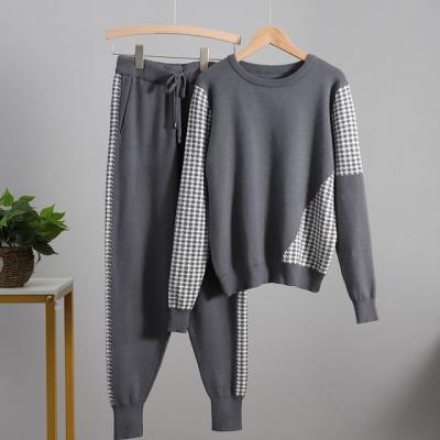 China Anti-wrinkle Houndstooth Knit 2 Piece Set Oversized Tracksuits Pullover Winter Autumn Women Sweater Set for sale