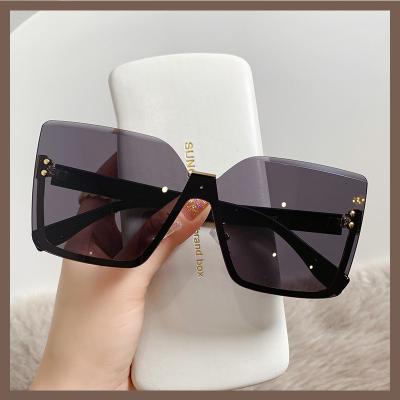 China Fashion Sunglasses 2023 new European and American wind half frame metal sunglasses fashion thin women's sunglasses anti-UV glasses wholesale for sale