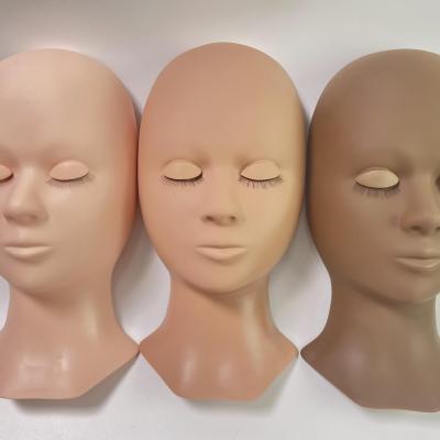 China Multiple Choices Whip Flat New Mannequin Wick Practice Technology Doll Head With Wicks Layers Extensions Mannequin Head for sale