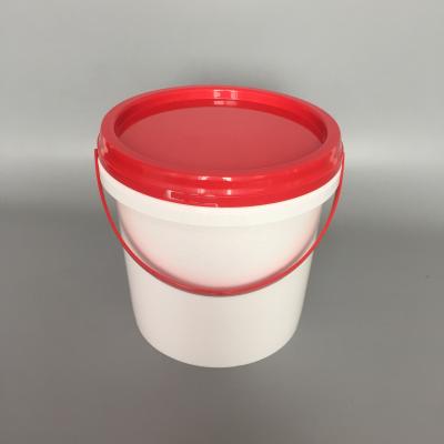 China 2.5 Liter Plastic Pail Eco - Friendly Bucket With Handle With Lid for sale