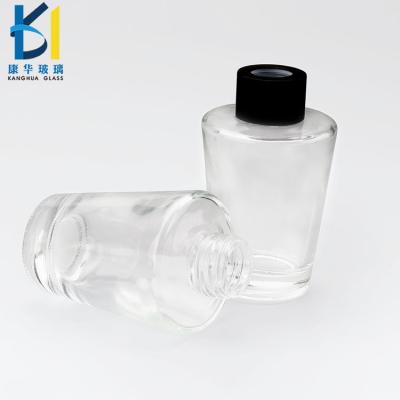 China Gift & 90ml Empty Clear Craft Glass Bottle With Round Spiral Cap for sale