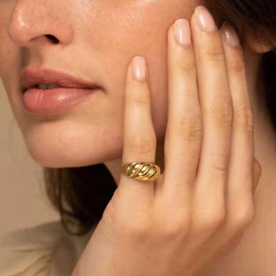 China Wholesale Trendy Fashion Earring Free Tarnish Free High End 18K Gold Plated Crescent Rings Stainless Steel Rings For Women for sale