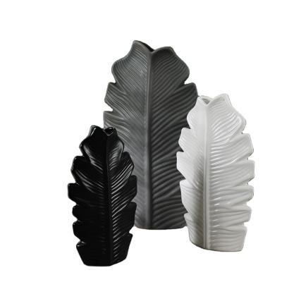 China Modern Minimalist Gray White Black 3-Piece Set Leaf Shaped Ceramic Vases For Home Decor for sale