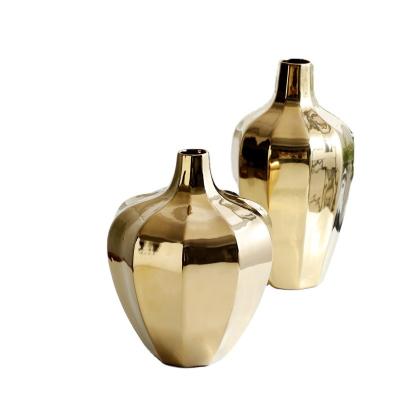 China Modern Wholesale Home Decor Nordic Style Gold Plated Ceramic Vases For Wedding Centerpiece for sale