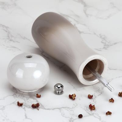 China Amazon Selling Hot Viable Set Oak Wood Salt and Pepper Grinder 17cm 6 Inch Pepper Mill Grinder for sale