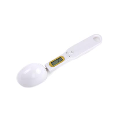 China Plastic Weight Measuring Scale 0.1-500g LCD Kitchen Scale Electronic Measuring Spoon ABS Digital Spoon Weight Scale for sale