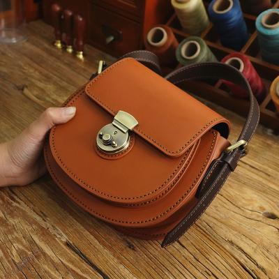 China Fashionable Women Saddle Bag Wholesale DIY Luxury Leather Handbags Material Kit Handmade Shoulder Messenger Purse Fashion Handmade DIY Women Saddle Bags for sale