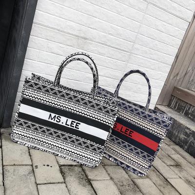 China High QuallityCanvas Bag Women 2019 Wholesale Fashion Large Capacity Tote Bags Printed Logo Canvas Bag Custom Embroidery Women Bags Luxury Canvas Handbags for sale