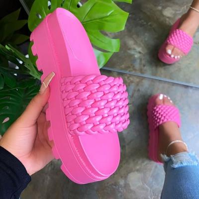 China Designer Spring Wholesale PVC CUSHIONING For Outdoor Ladies Shoes Platform Sandals Adult Braided Heel Print Women Mules Luxury Slippers for sale