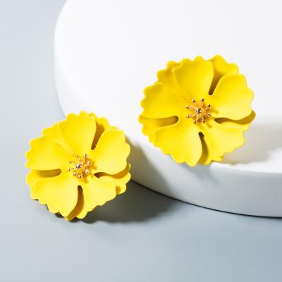 China FASHIONABLE high quality cute flower style 3D yellow stud earring red color women jewelry wholesale earrings for sale