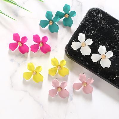 China Ready to ship summer charm colorful earrings high quality acrylic flower lovely earring for wholesale for sale