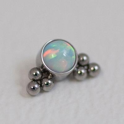 China ASTM F136 ASTM F136 Titanium Titanium Internally Threaded Micro Beaded 6 Dermal Top With Bezel Set Cabochon Opal for sale