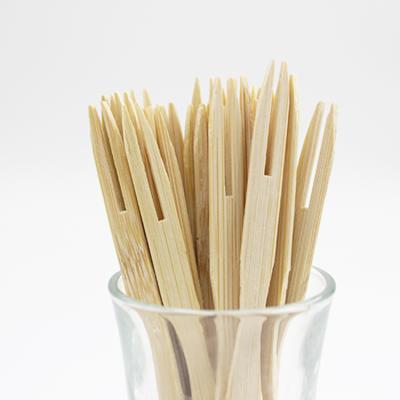 China Easily Cleaned 2021 Chinese Disposable Bamboo Snack Fork Sushi Cake Dessert Salad Bamboo Fruit Fork for sale