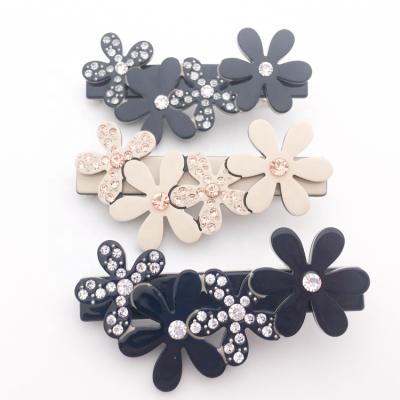 China Korean hair decoration YIYI fanshion rhinestone flower baby hair claw beautiful acetate hair accessories for women for sale