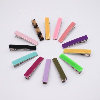 China Simple Girls Hair Decoration Band Crocodile Clip Colors Stick Bar Hair Clip Kids Acrylic Hair Clips For Girls for sale