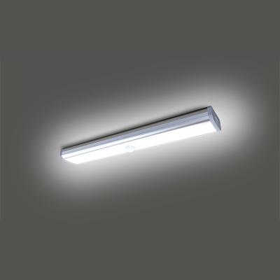 China Antiwear Under Kitchen Cabinet Lighting , Multiscene Under Cupboard LED Lights for sale