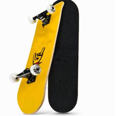 China Fashion Outdoor Activities Creative Cork Bamboo Skateboard Skateboard Face Single Fish Board for sale