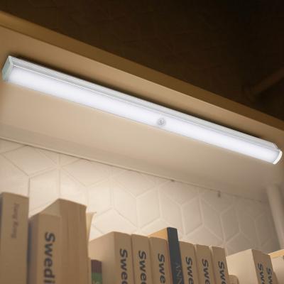 China New Design Modern LED Motion Sensor Under Cabinets Kitchen Wardrobe Light Battery Lighting and Circuits Design Room Tube One Year for sale