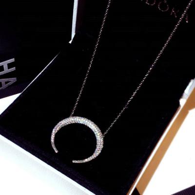 China Trendy Letter Luxury Faux Moonstone Necklace Choker Design Fashion New Arrival Short Chain Pendant Necklace WomenN00428 for sale