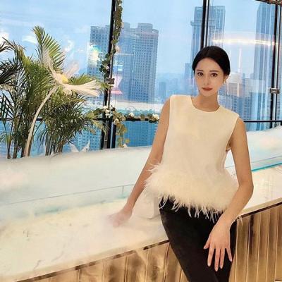 China New Style Breathable Slim Edge Panel Feather Tank Top Summer White Women's Clothing Sleeveless Vest for sale