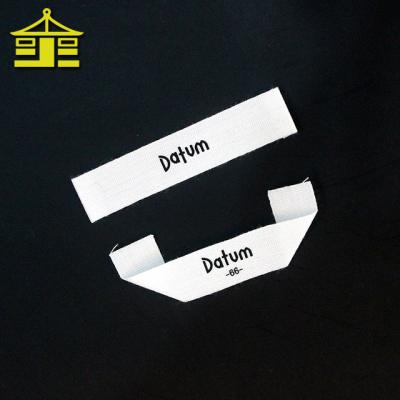 China Garment T-shirt waist loop fold fold cotton textile woven fabric custom made embossed apparel fabric sewing labels for sale