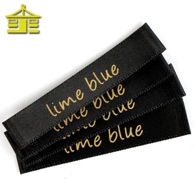 China Viable Wholesale Charm Apparel Iron On Clothes Damask T-shirt Brand Fabrics Cheap Custom Woven Apparel Label for sale