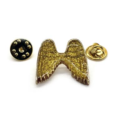 China Promotional Cloth Decoration Custom Most Popular Products Metal Wings Brooch Birthday Gold Brooch for sale