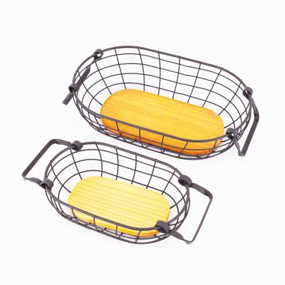 China Sustainable Multifunctional Iron Storage Basket Household Sundries Iron Storage Basket With Handle for sale