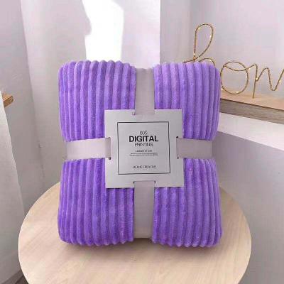 China Factory Wholesale Eco-friendly 100% Polyester Flannel Fleece Blanket For All Season for sale