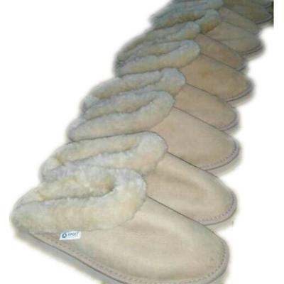 China Sheepskin Fur Slide Slippers Breathable Indoor Women In Winter for sale