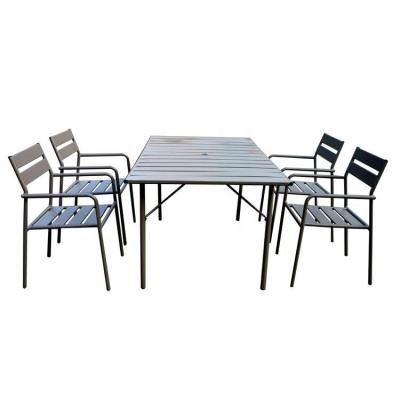 China Modern Design Steel Furniture Outdoor Lightweight Metal Patio Table&chairs for sale