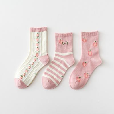 China 2021 new cute fruit pattern cotton women 3pairs Caramella Sweat-absorbent cute funky tsis socks kawaii for sale