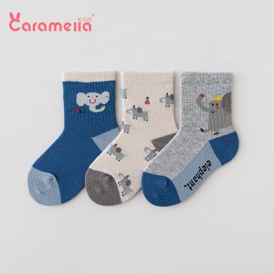 China QUICK DRY Caramella Pattern Caramella Cartoon Animal Cute Pattern Boys Kids Cotton Socks for sale