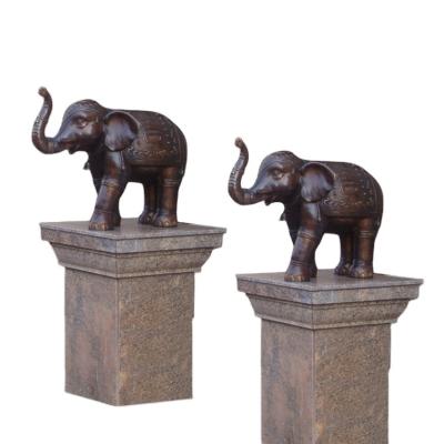 China Durable Contemporary Handmade Life Size Bronze Metal Elephant Custom Animal Statue Sculpture For Home Or Hotel Decor for sale