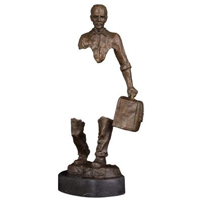 China Durable Garden Ornaments Famous Life Size Casting Bronze Traveler Statue With Bag Brass Male Statue For Sale for sale