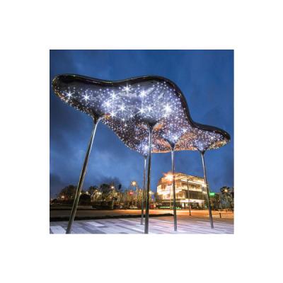 China Real Estate Durable Modern Famous Big Mirror Polished Stainless Steel Cloud Sculpture With Led Light For Landscape Decoration for sale