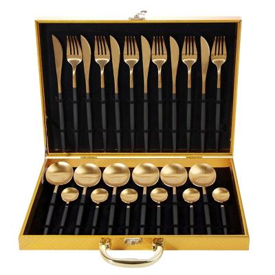 China Viable bulk wooden flatware 18/10 stainless steel flatware stainless steel cutlery packaging box 24pcs black gold restaurant wedding Portugal silverware set for sale