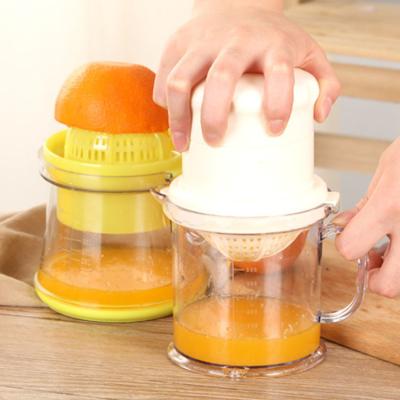 China Baby Manual Single Lemon Orange Artifact Household Multifunctional Fruit Juicer Squeezer Squeezer for sale