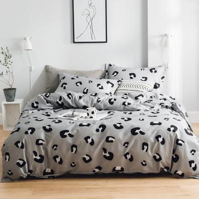 China Luxury Design 100% Cotton Leopard Pattern Nondisposable Printing Style 4 Piece Bedding Sets for sale