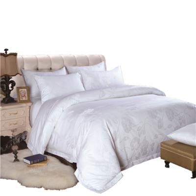 China 5 Star Hotel Eco - Friendly With Elegant Floral Jacquard Cotton Quilt Cover Bedding for sale