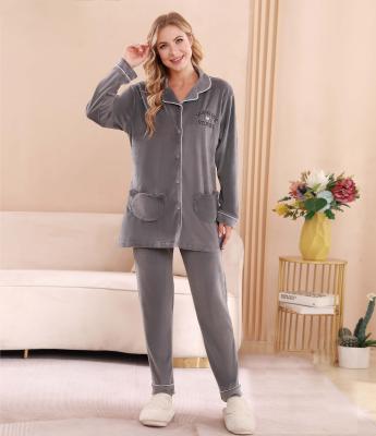 China QUICK DRY Women's Loungewear Women Sets, Customized 2022 Women's Loungewear Manufacturer, Wholesale Custom Comfortable Winter Loungewear Set for sale