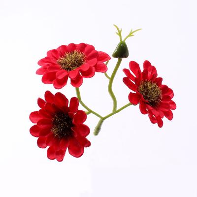 China Modern Decorative Accessories Home Decor Box Packing Gerbera Daisy Red Flower Flores Artificiales Soap Flower Head Arrangement for sale