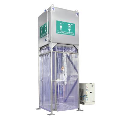 China Outdoor enclosed emergency tank shower and eyewash station in cold climate for sale